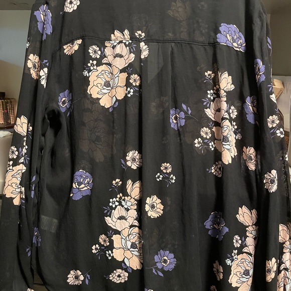 Semi sheer floral button down soft romantic long sleeve collared top blouse - Picture 3 of 6